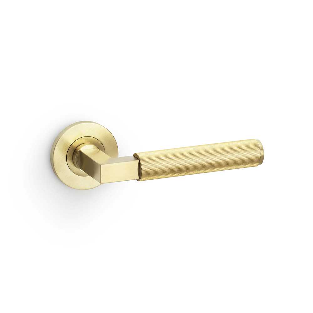 Reeded Hurricane Lever on Round Rose - Image 4
