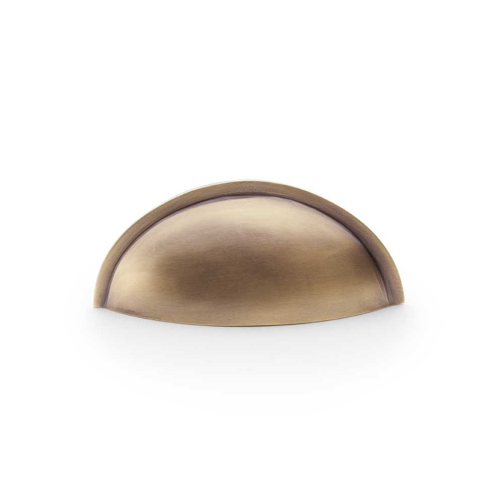 Quieslade Cup Handle